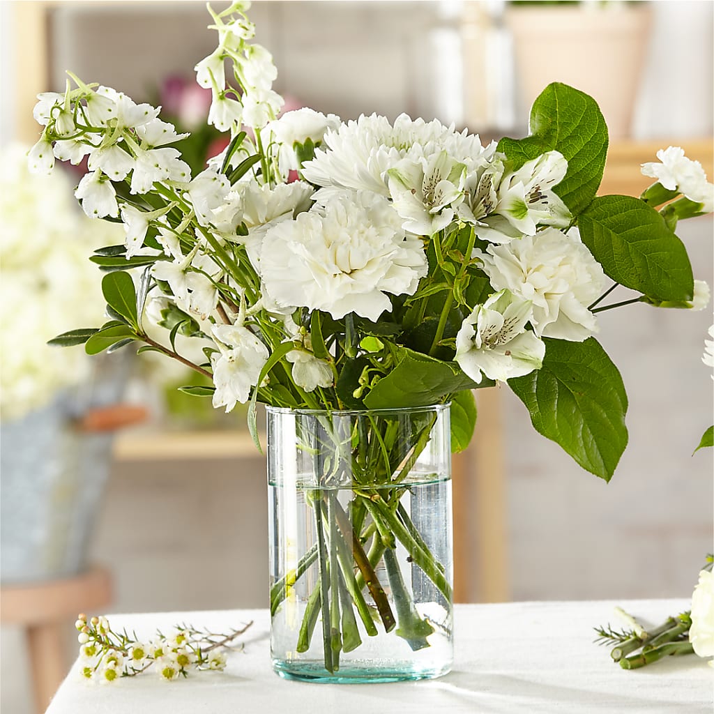 Classic Ivory – A Florist Original – Dallas House Of Flowers, Dallas TX