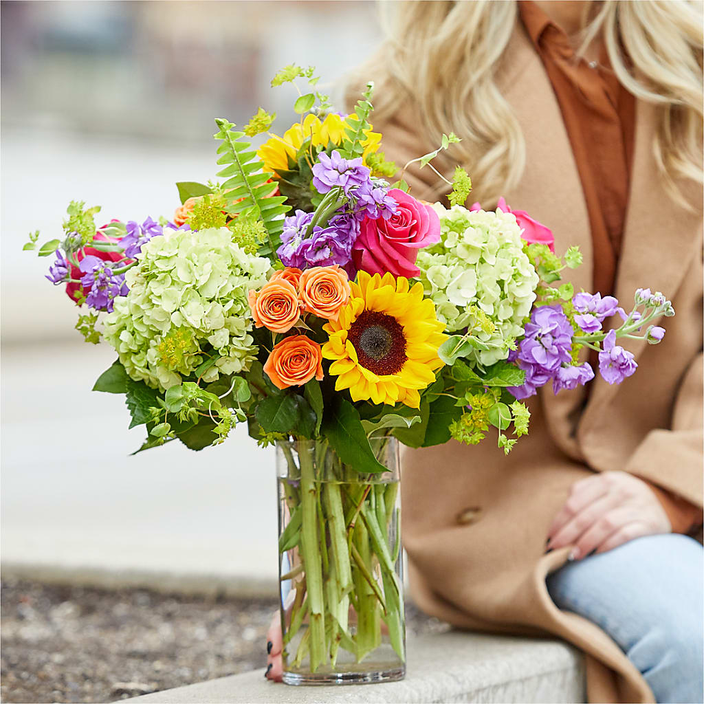 Vibrant Greetings Bouquet –  Dallas House Of Flowers, Dallas TX